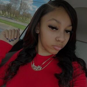 Meet your Posher, Nyema